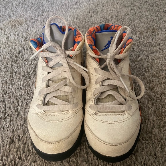 Kids Jordan’s - Picture 2 of 2